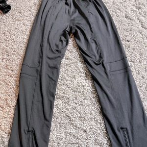 Under armour Youth Medium warm ups